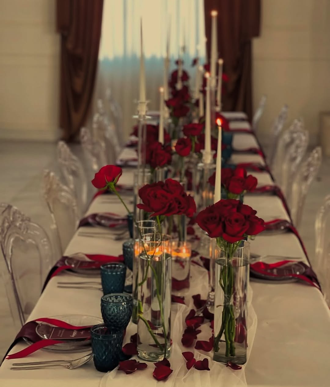 Xınayaxdı Təşkilatı və Dekoru
