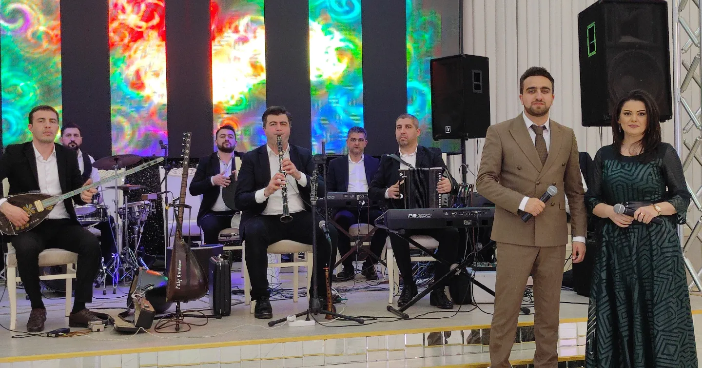 Nişan Məclisləri Üçün Aparıcı və Musiqi Xidməti