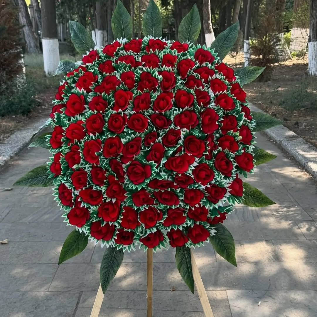 Hər Növ Canlı Gül Buketləri