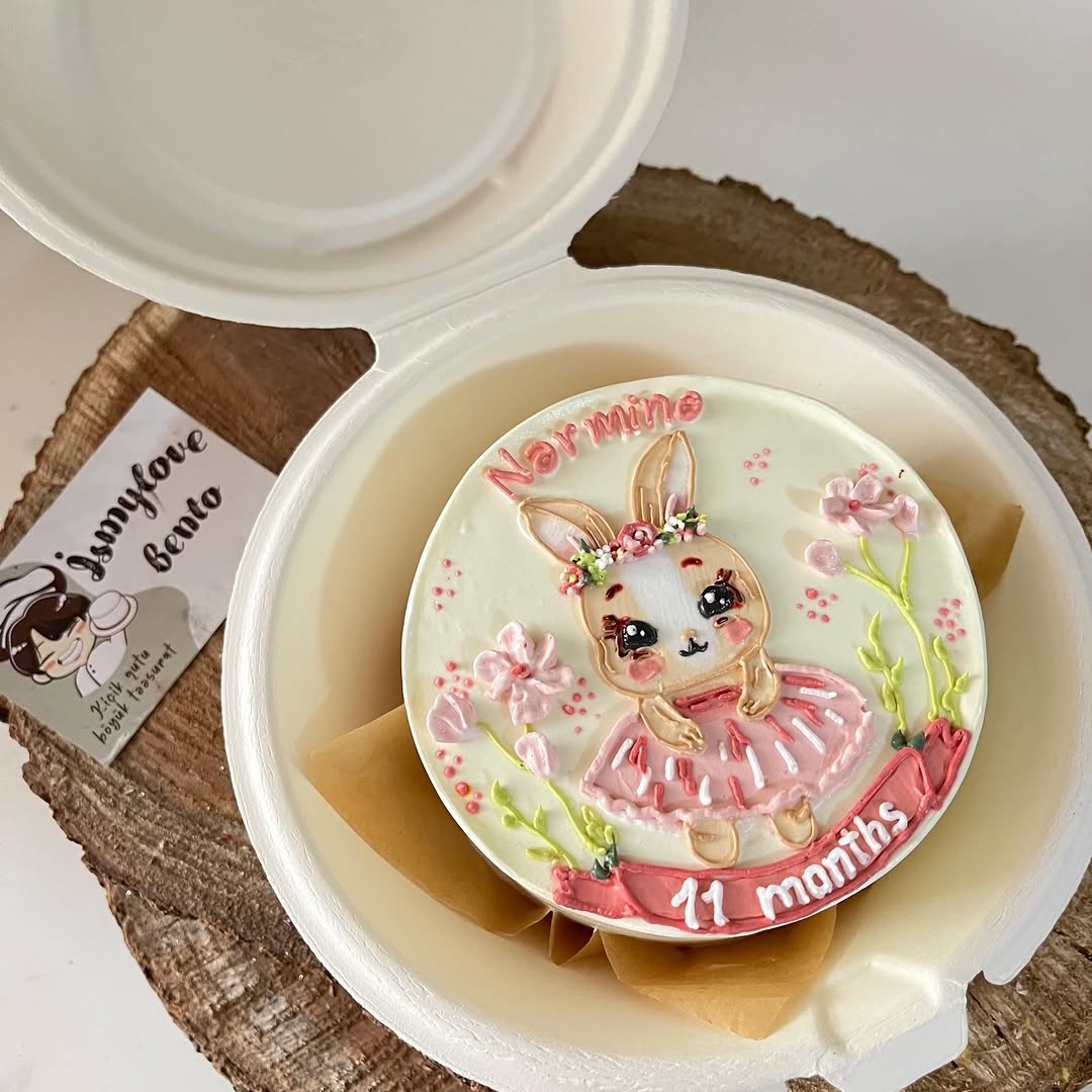 Körpələrin Hər Ayı üçün Xüsusi Bento Tortlar