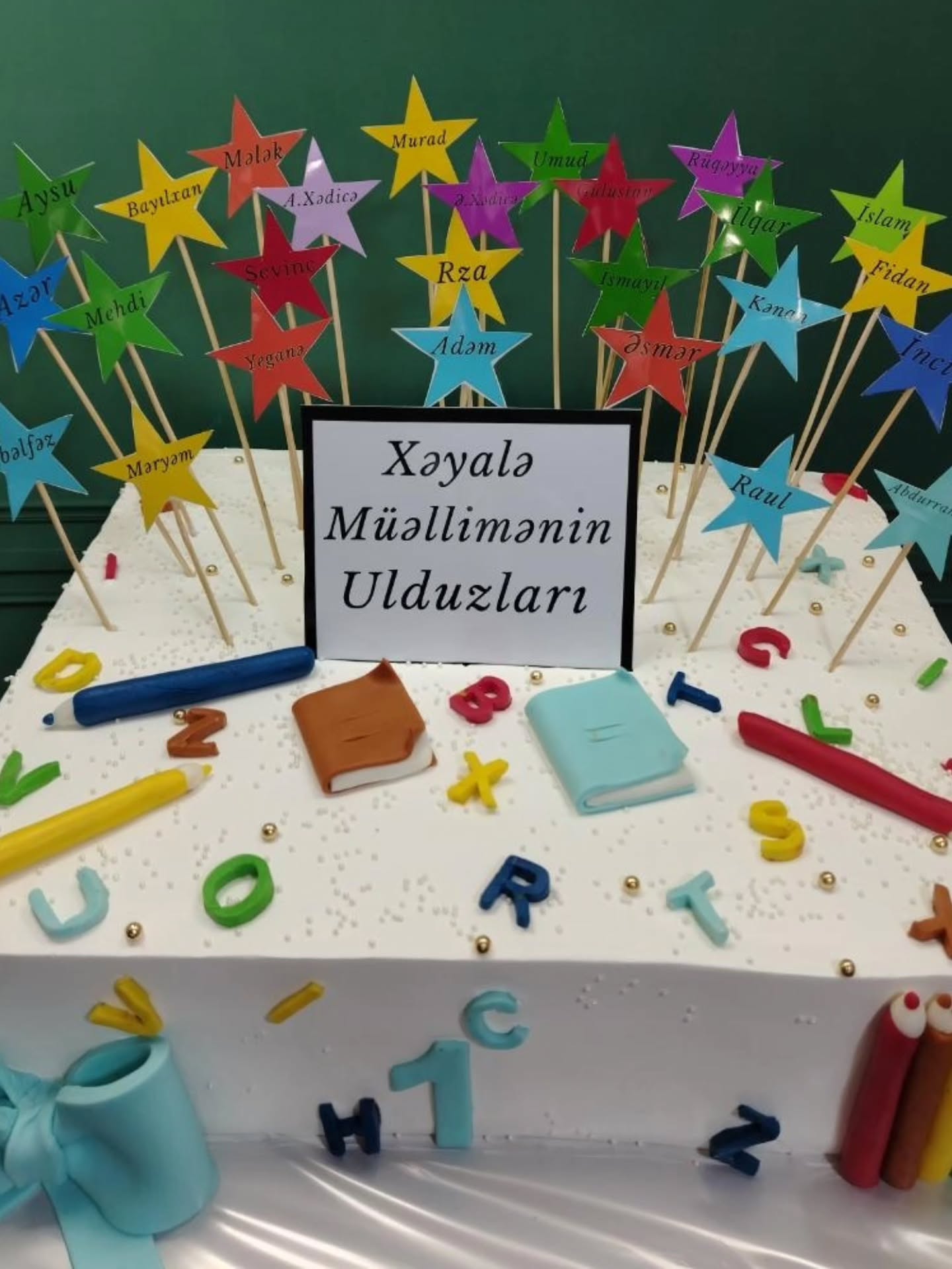 Məzuniyyət və Əlifba Tortları