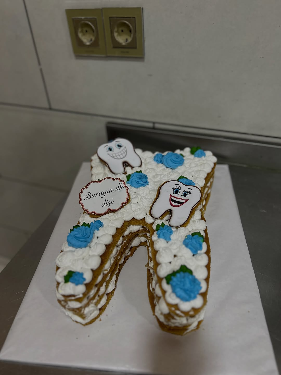 Uşaq və Xəstəxana Çıxışı Tortları