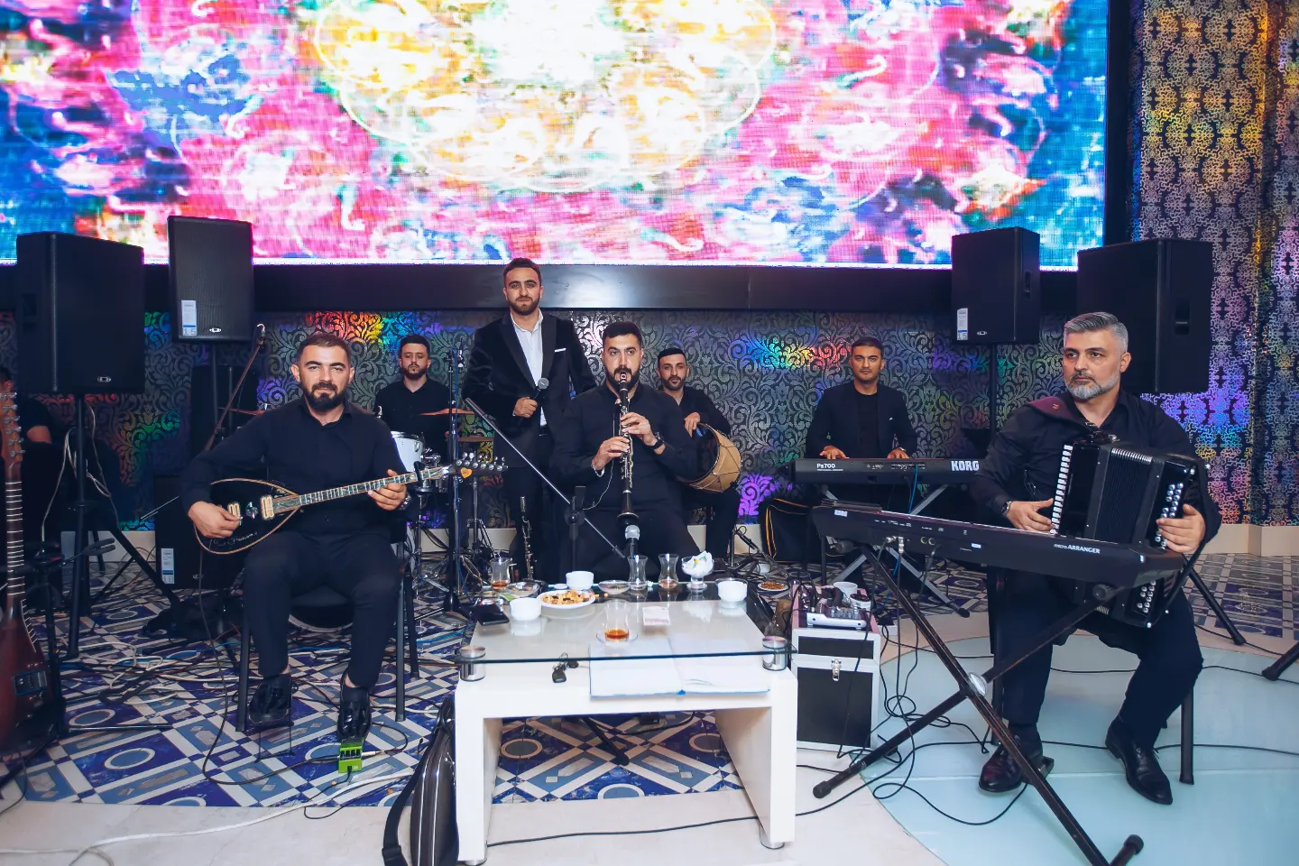 Nişan Məclisləri Üçün Aparıcı və Musiqi Xidməti