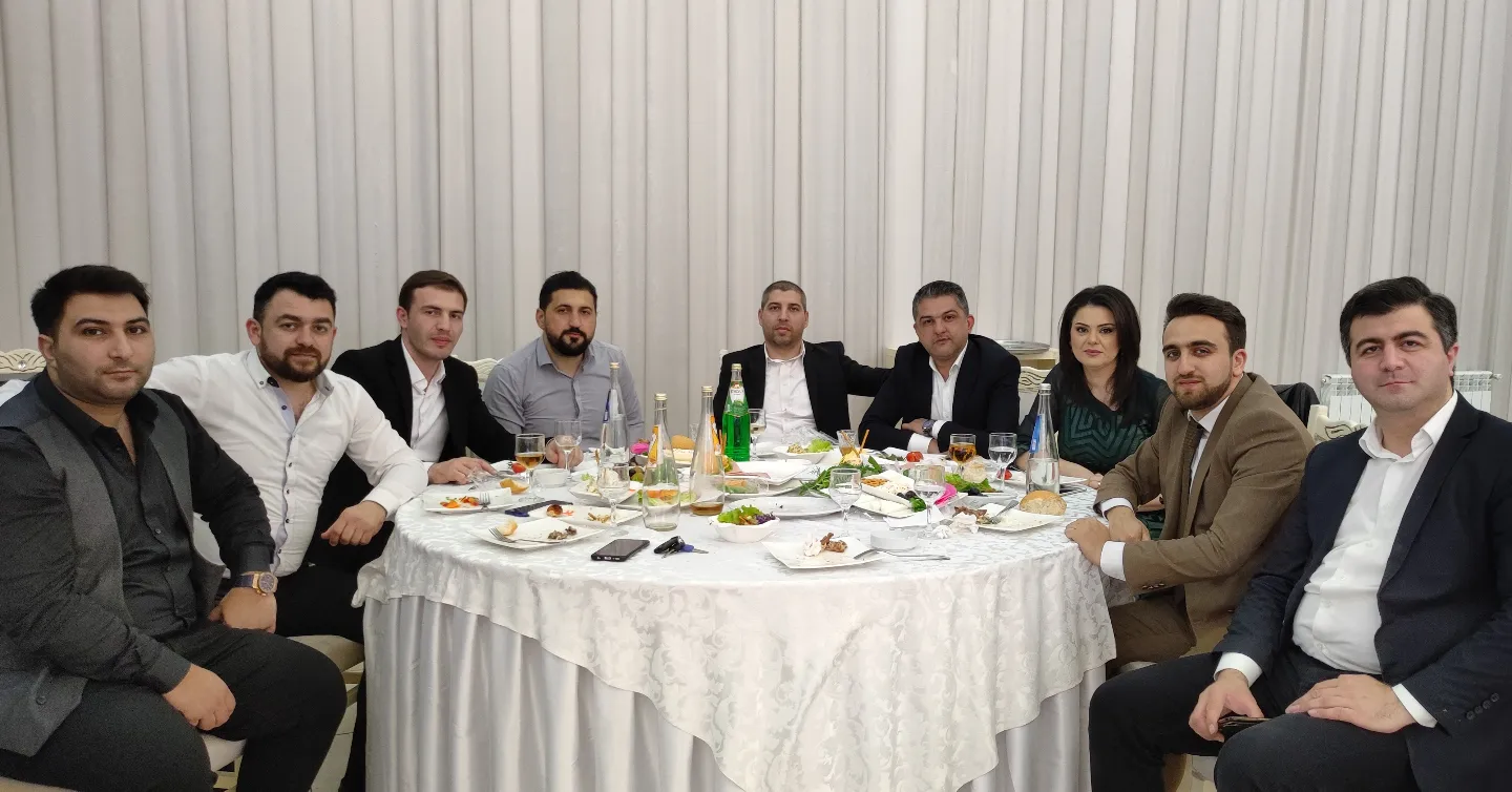 Nişan Məclisləri Üçün Aparıcı və Musiqi Xidməti