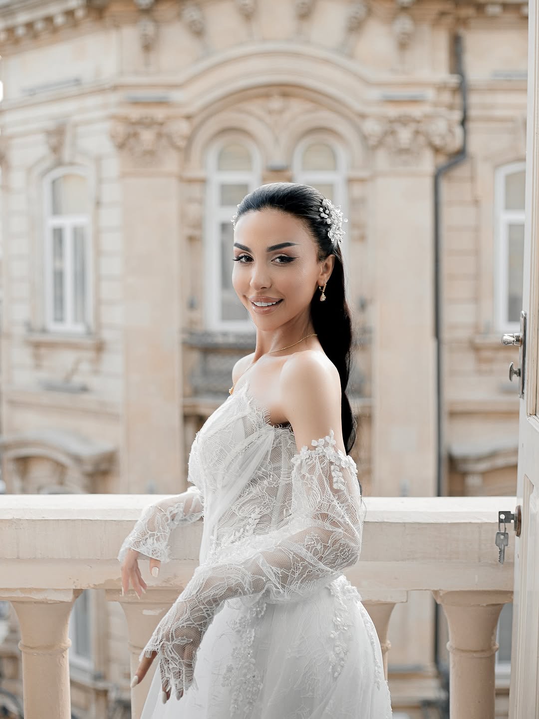 Nikah və Fotosessiya üçün Qısa Gəlinliklər
