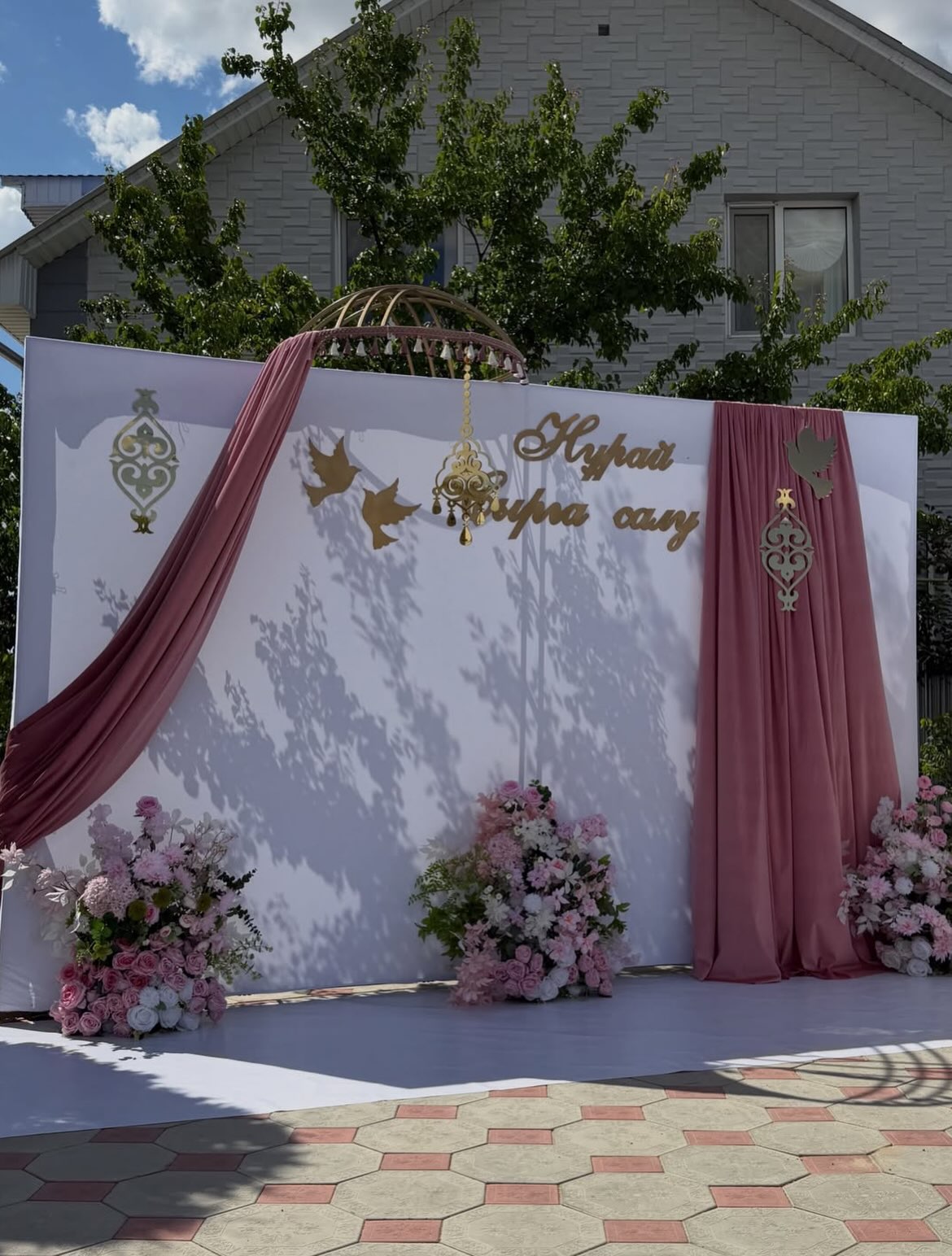 Həyətdə Və Evdə Tədbir Dekorasiyası