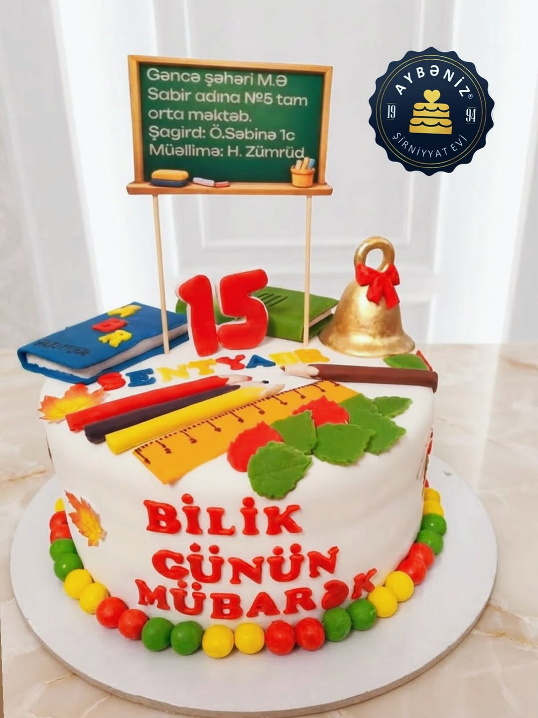 Məzuniyyət, Bilik Günü və Məktəb Tədbirləri üçün Tortlar