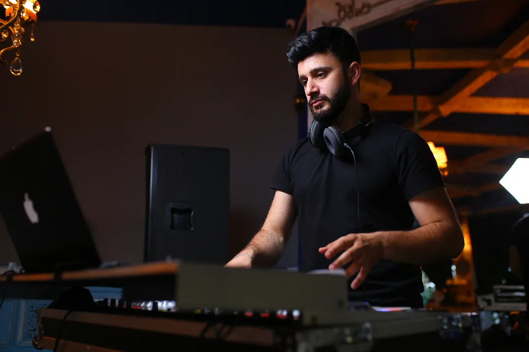 Toy Məclisləri üçün DJ Xidməti