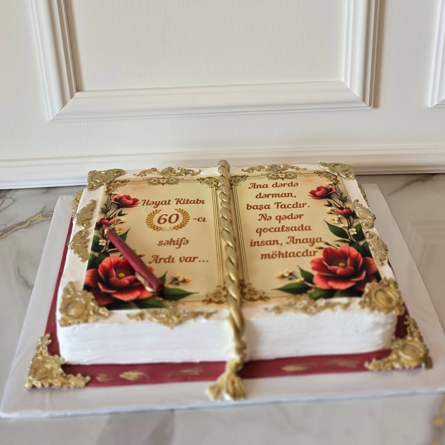 Ad Günü və Yubiley Tortları