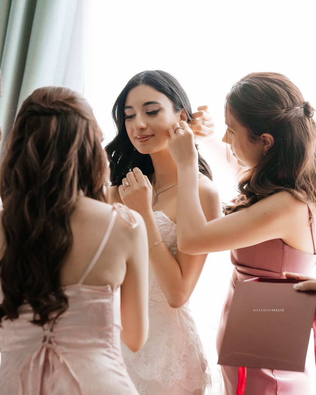 Nikah və Nişan Mərasimləri üçün Gəlinliklər