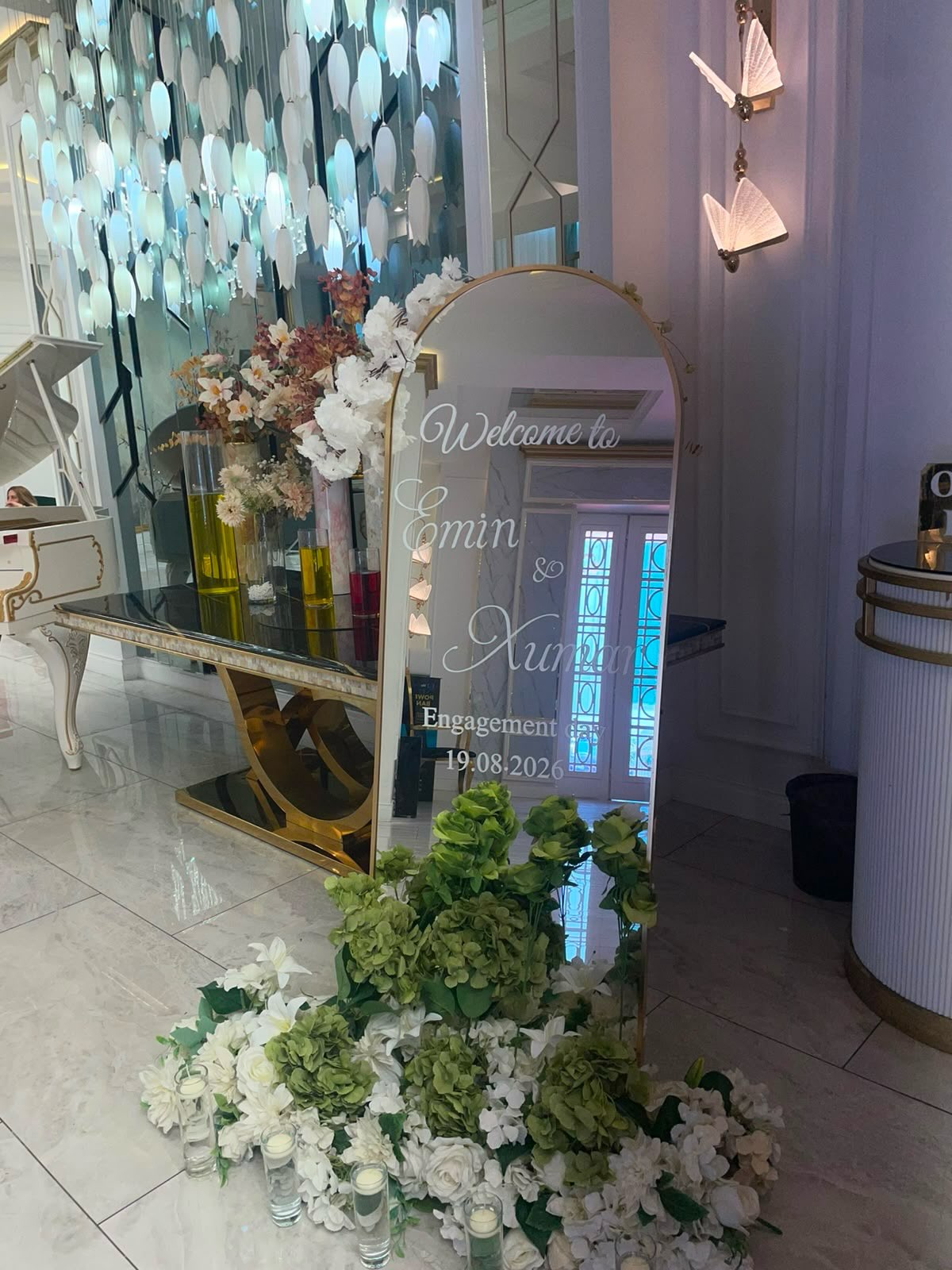 Güzgü və Premium Fotozona Dekoru