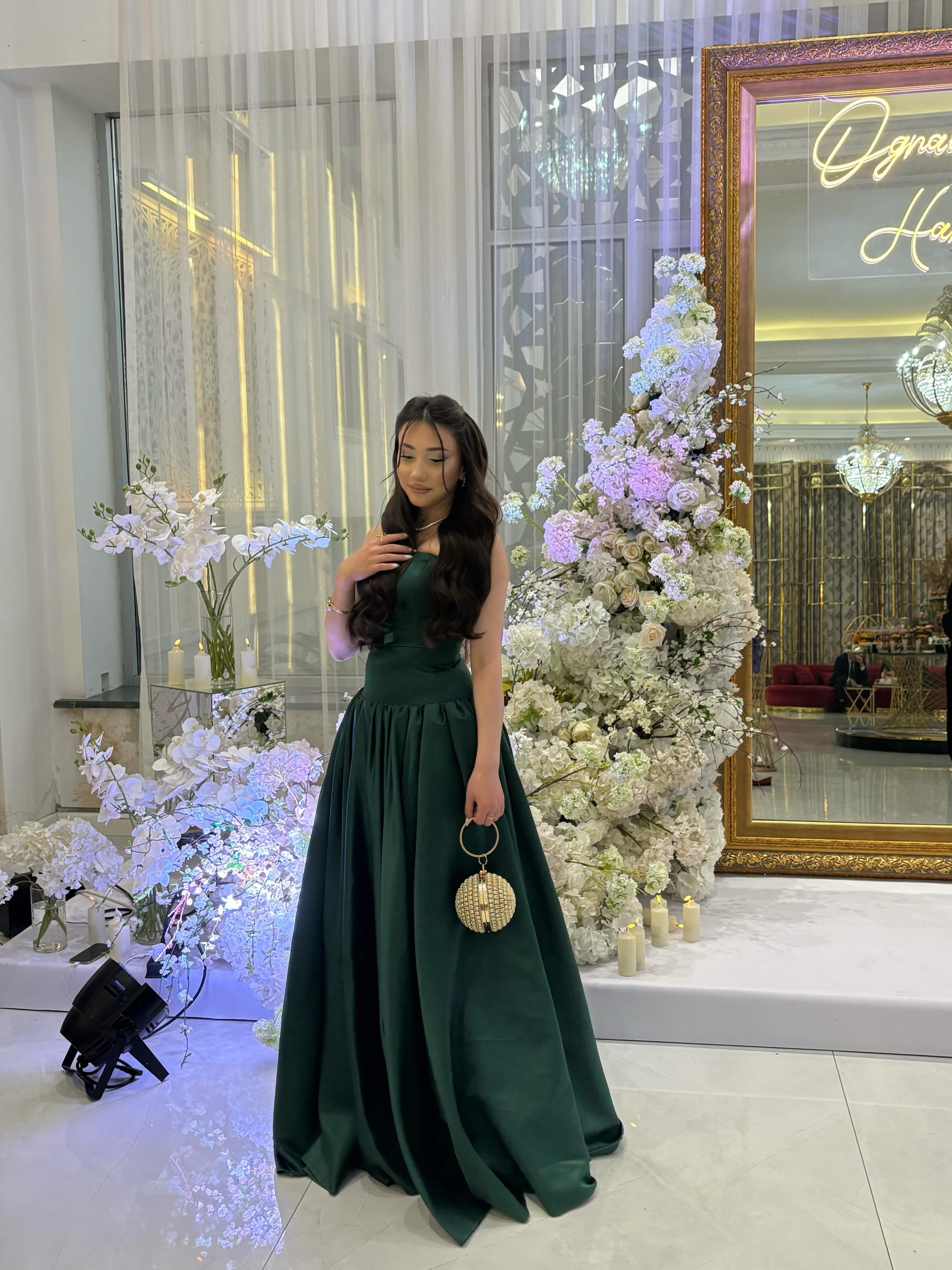 Lookbaku / Couture & Rental
