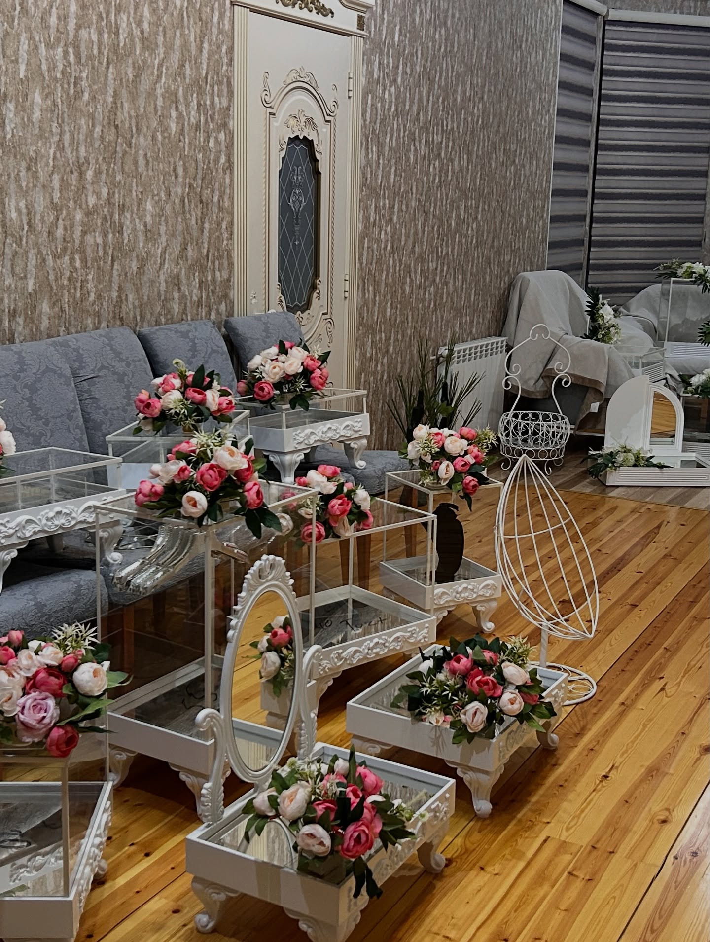 Bəy Xonçalarının Bəzədilməsi və Kirayəsi
