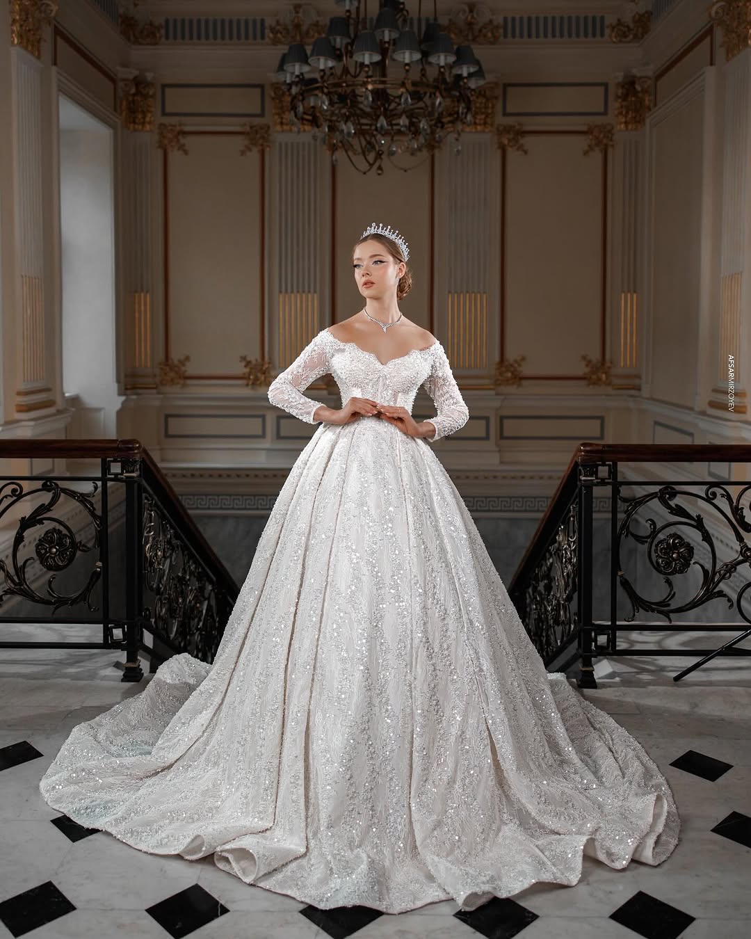 Sadə və Nikah Gəlinliklərinin Kirayəsi