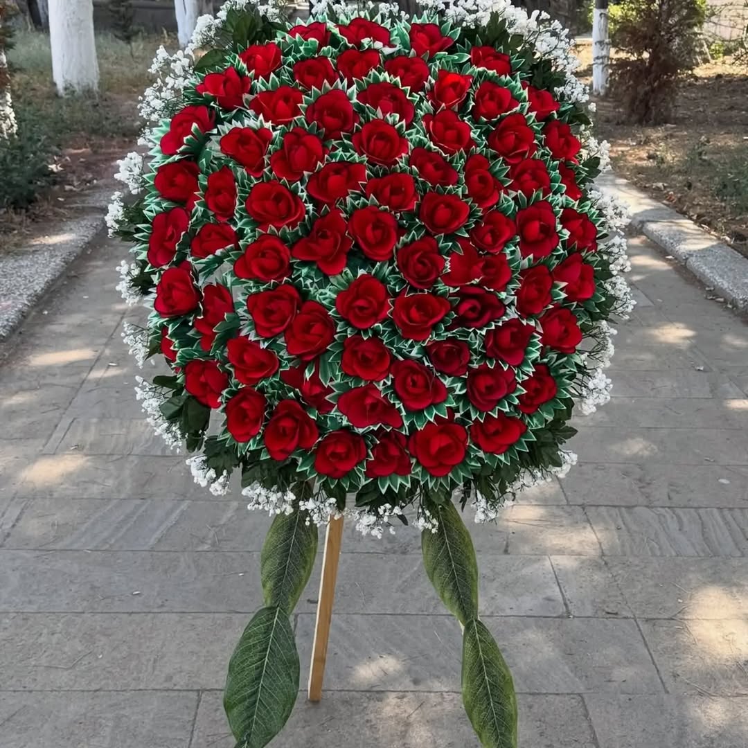 Hər Növ Canlı Gül Buketləri