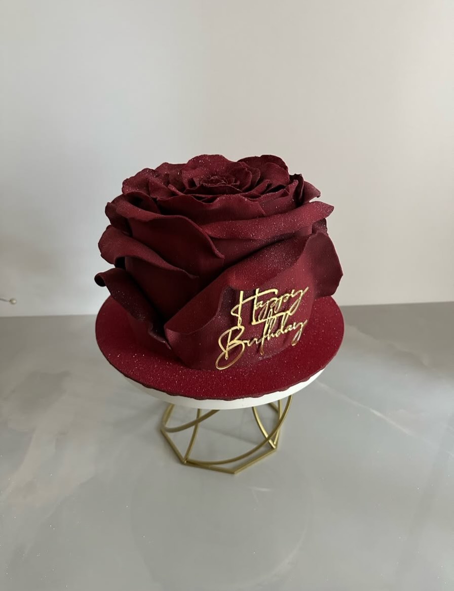 Ad Günü və Mövzulu Dizayn Tortları