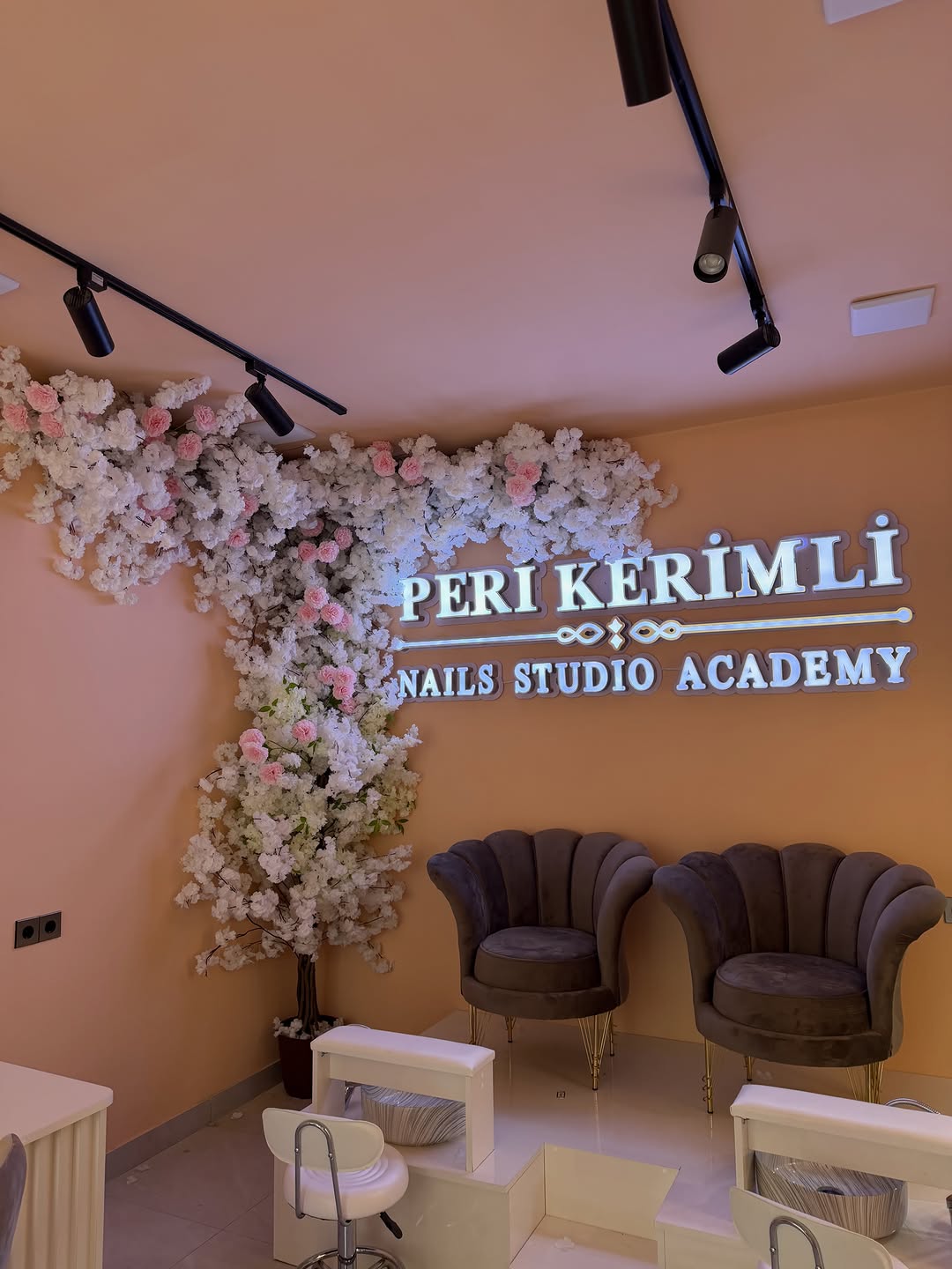 Açılış və Korporativ Tədbir Dekorasiyası