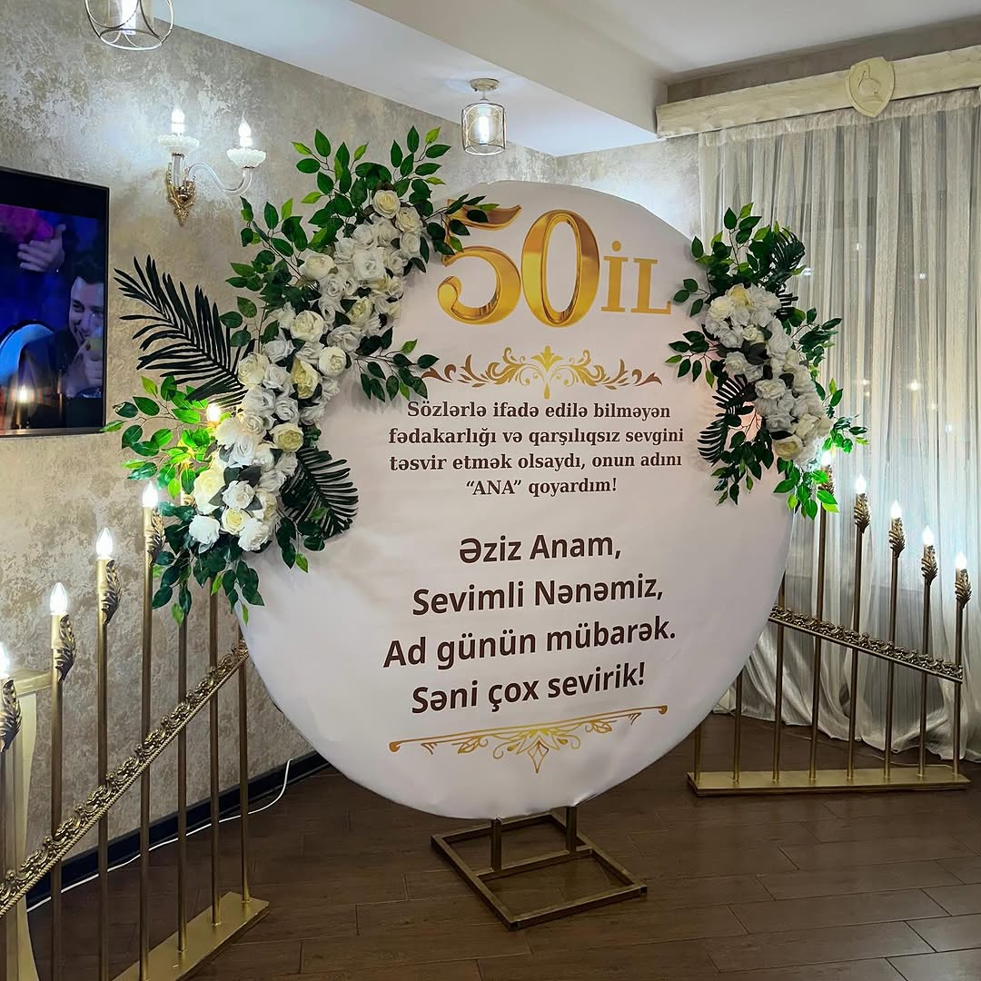 Ad Günü Dekoru