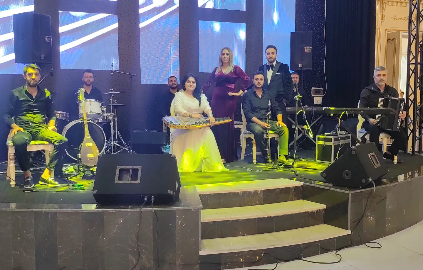 Korporativ Tədbirlər və Özəl Şou Proqramlar