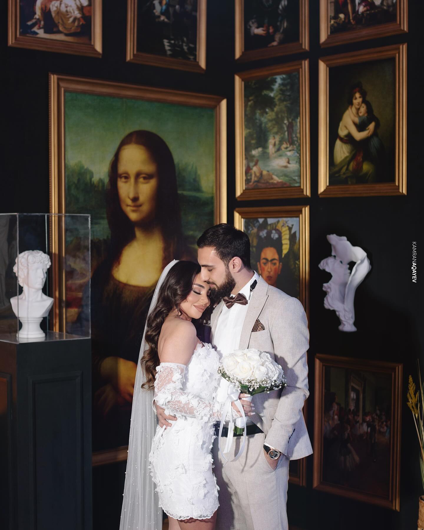 Muzey Dekorunda Cütlük Fotosessiyası