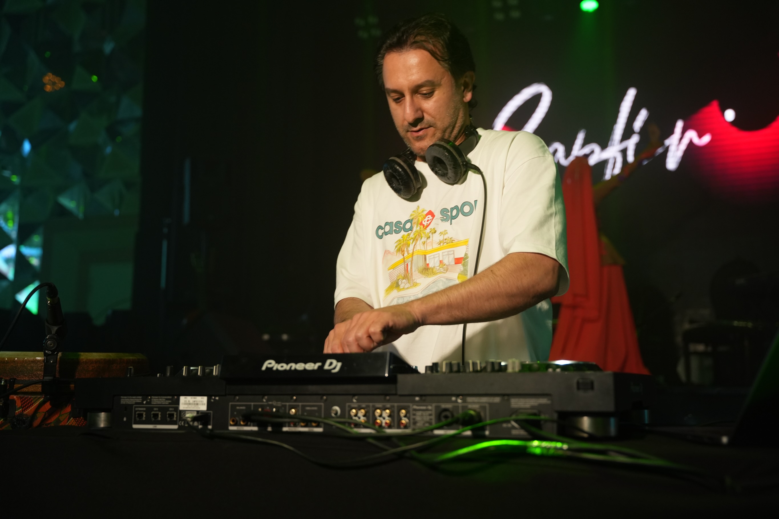 Məzuniyyət və Prom Gecələri üçün DJ və Drums İfası
