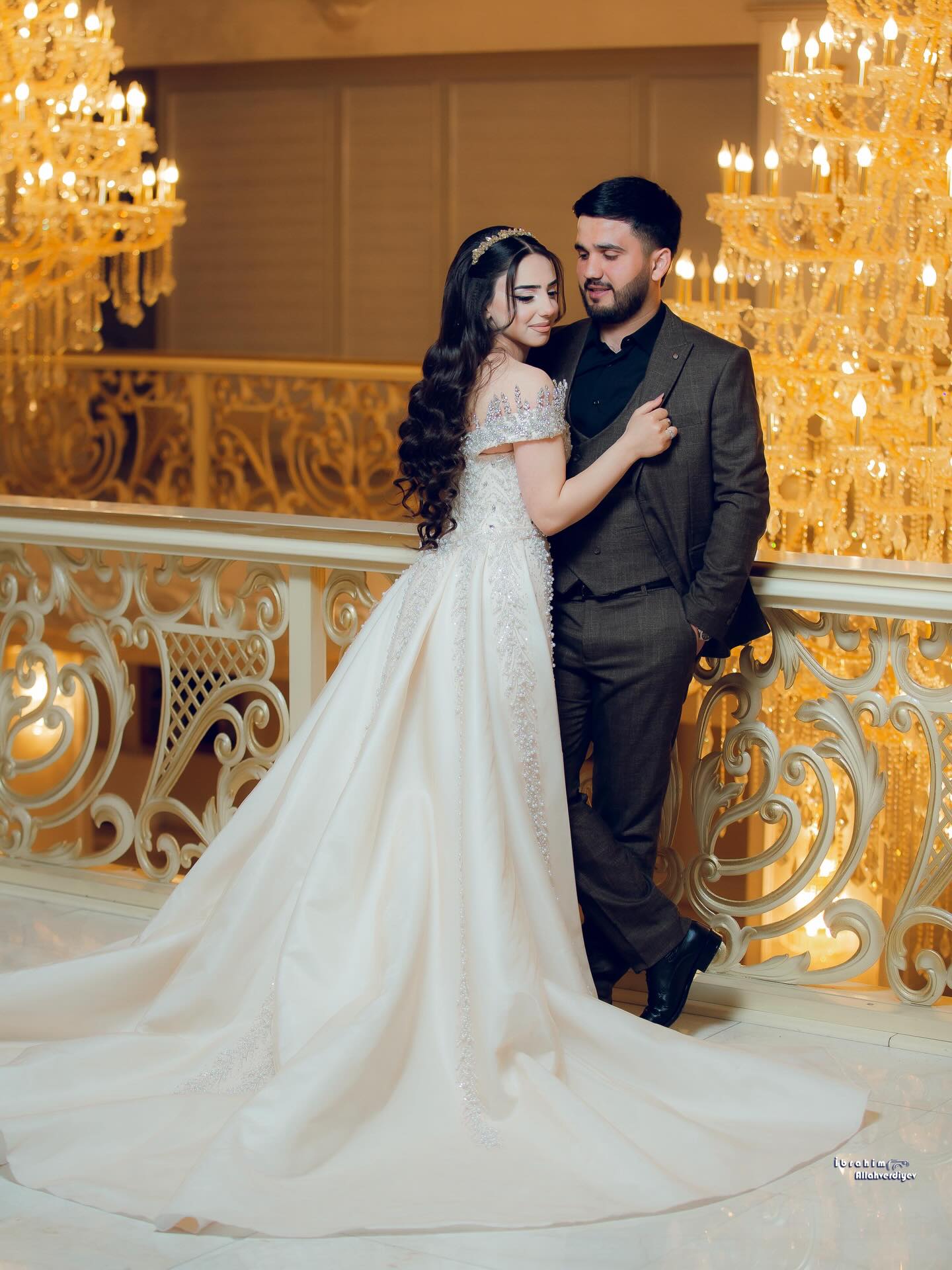 Parıltılı Gəlinlik Kolleksiyası