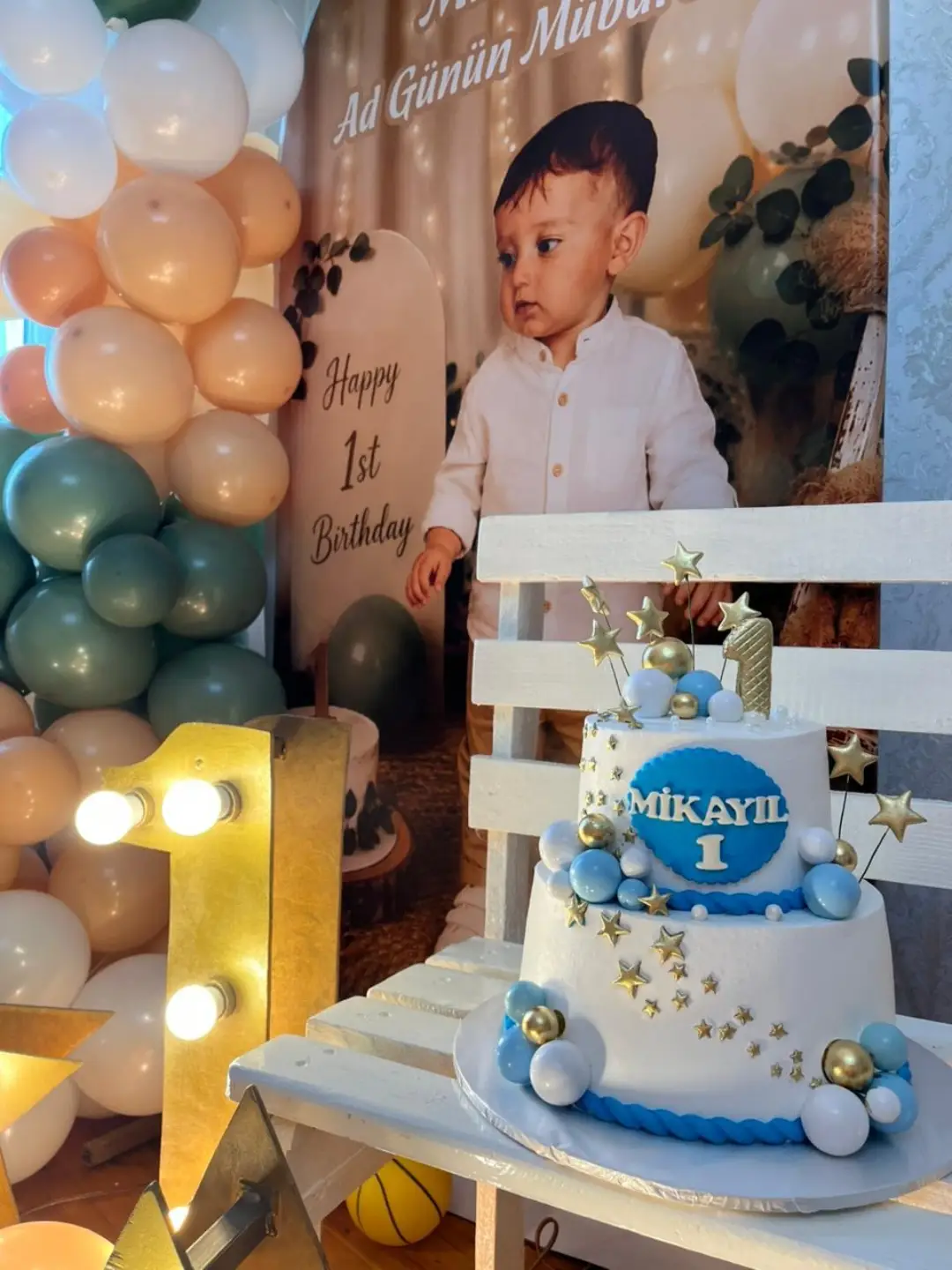 Uşaq və Körpə Şənliyi Tortları