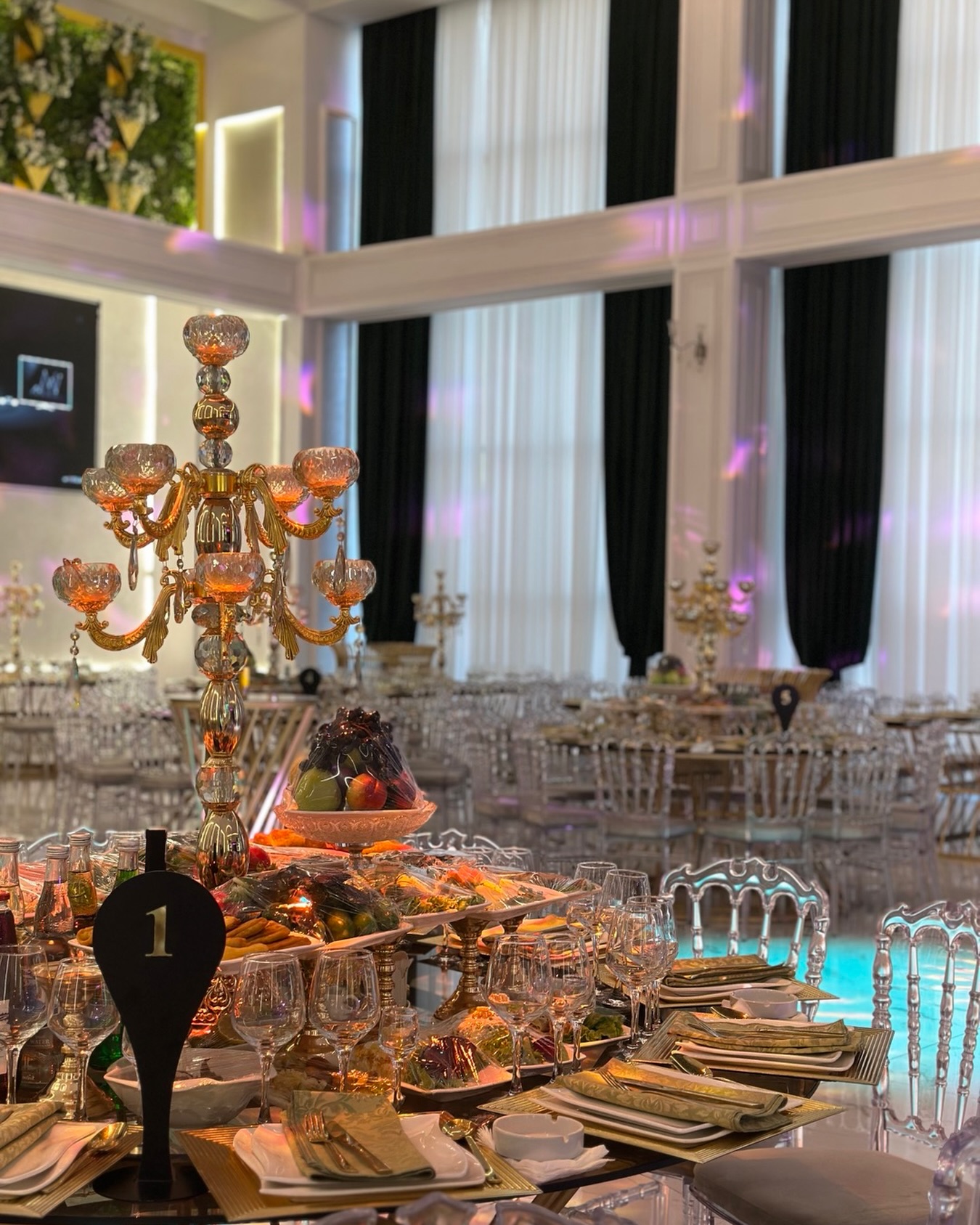 Toy Mərasimləri üçün Şadlıq Zalı