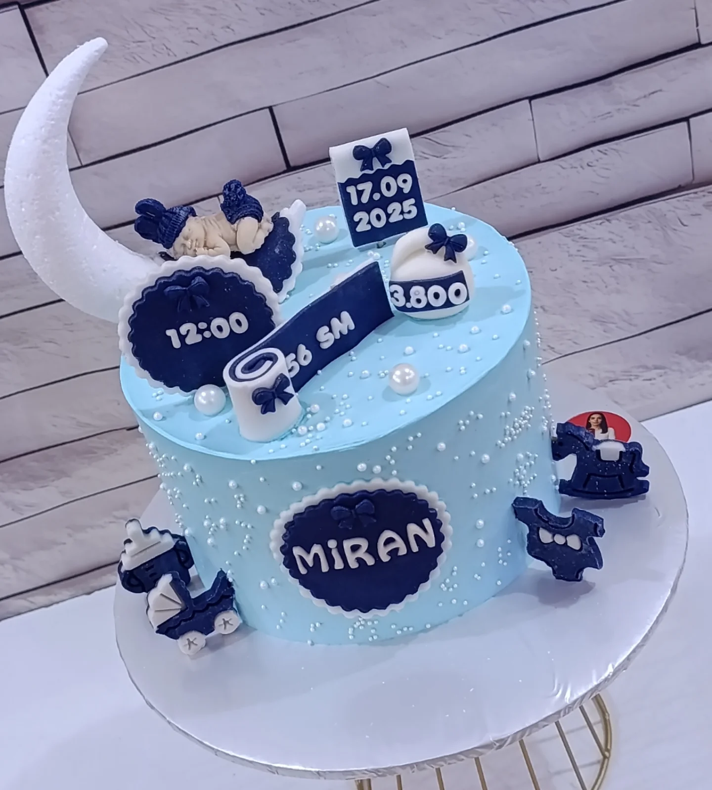 Cinsiyyət Qeydetmə (Gender Reveal) Tortları