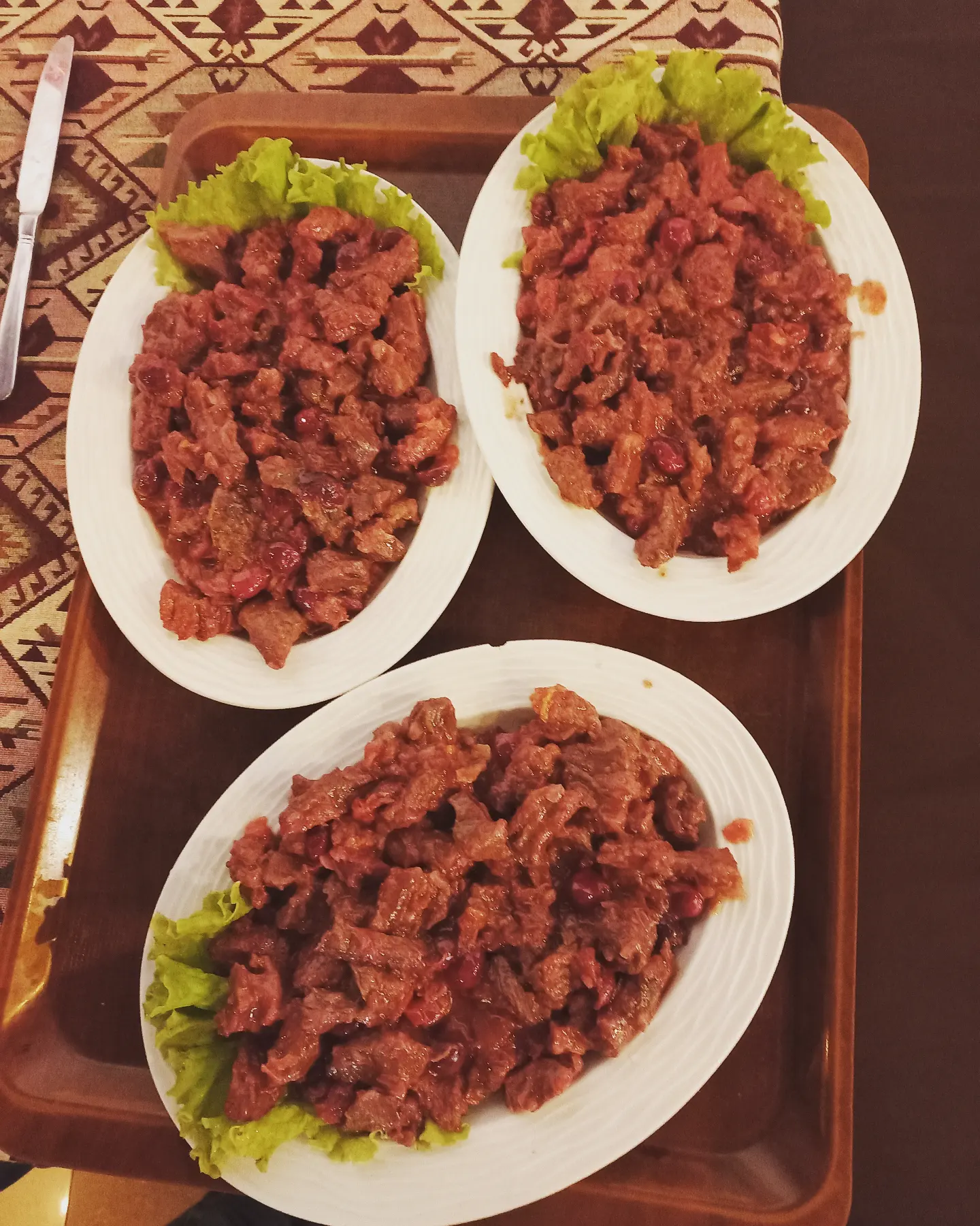 Ailəvi Restoran və Özəl Kabinetlər