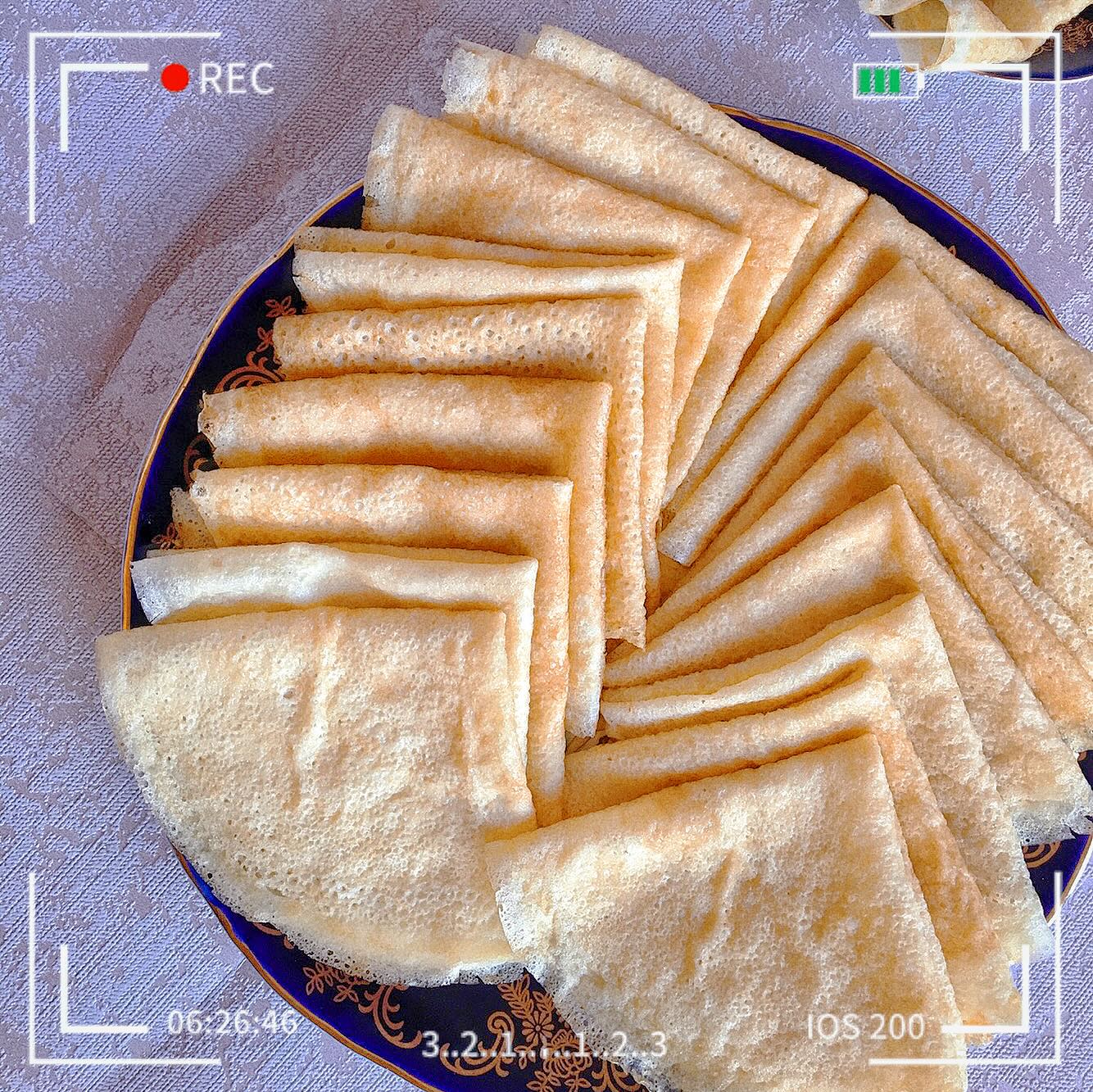 Ev Üslubunda Blinçik (Crepes) Tortu