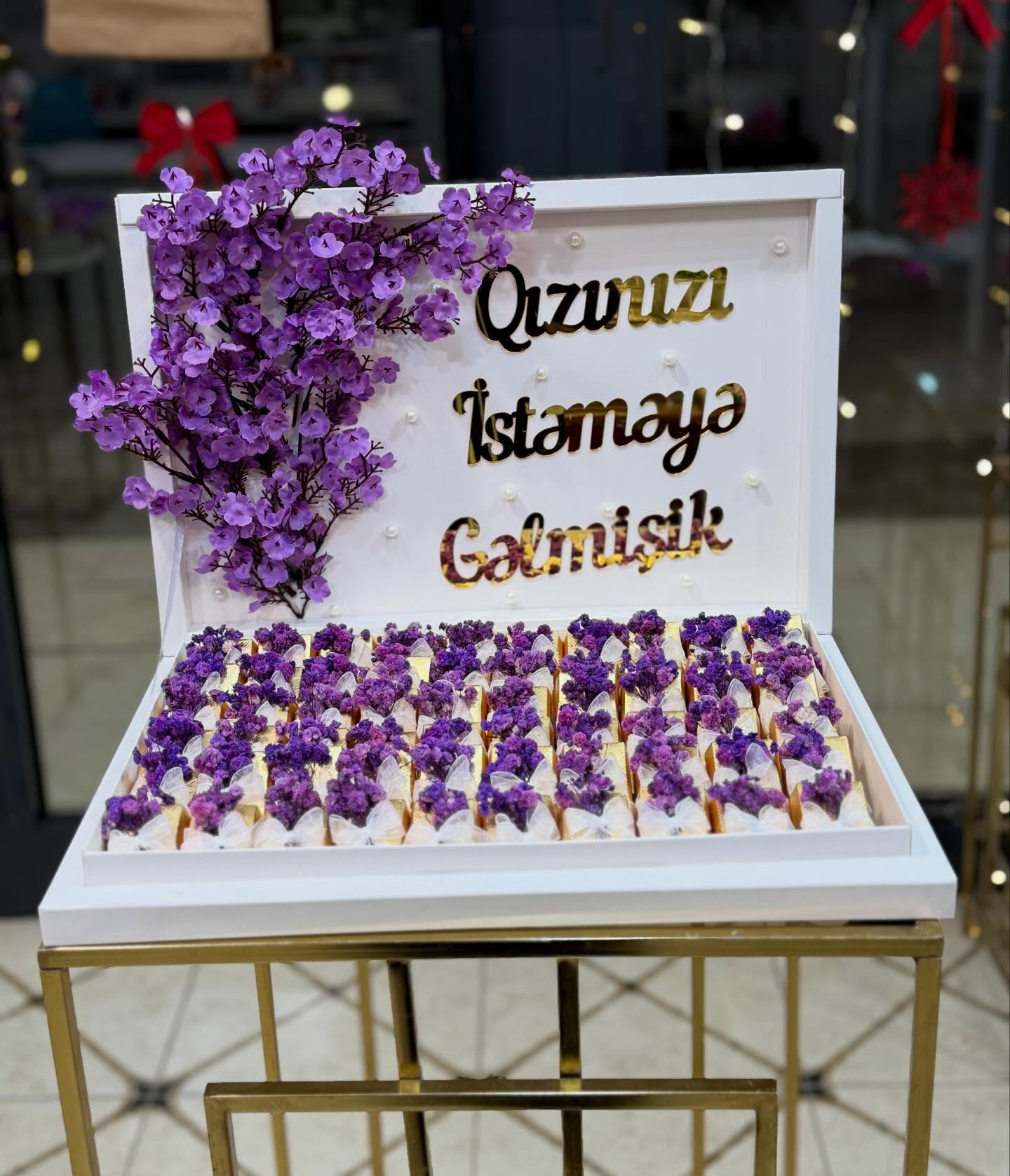 Təbii Canlı Çiçək Kompozisiyaları