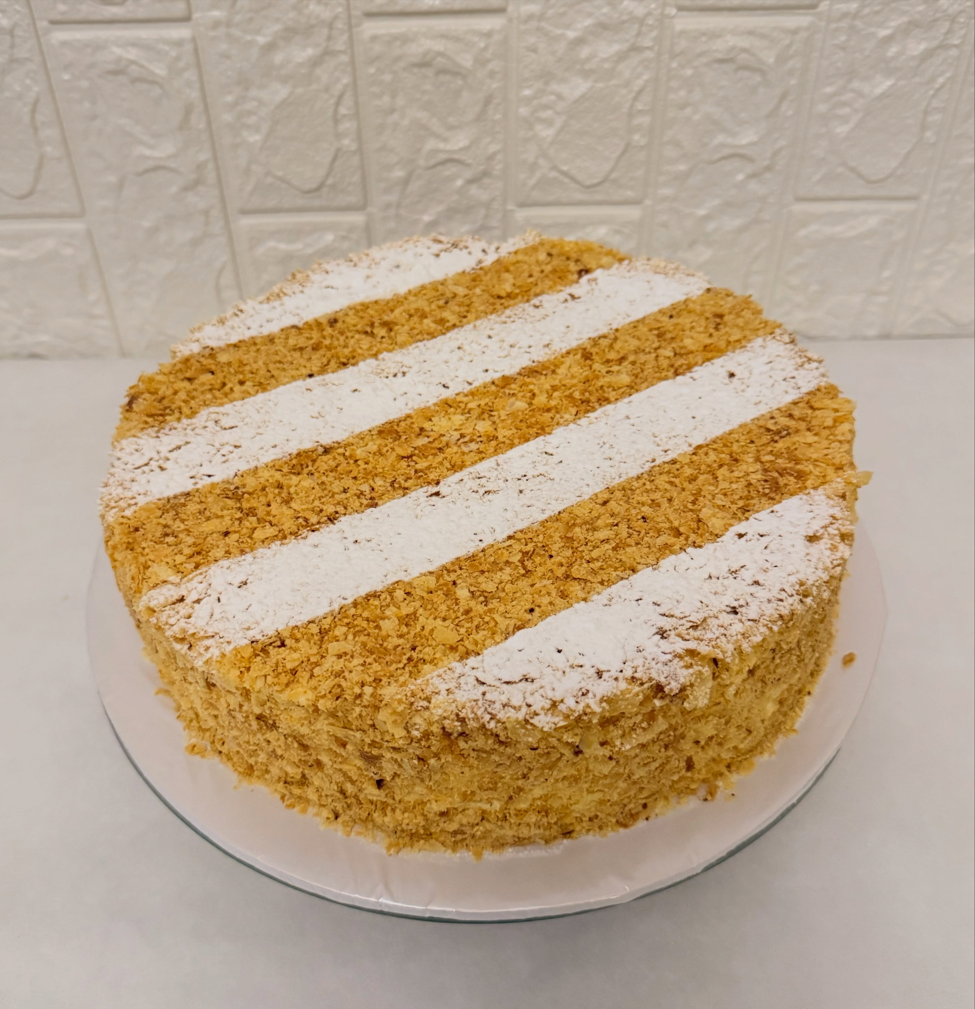 Qızıl Əllər Cake