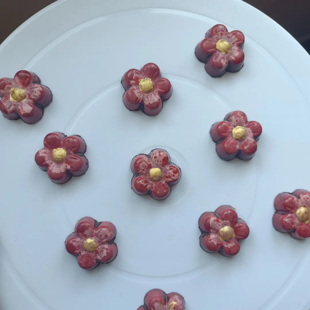 Karamel İçlikli Xırtıldayan Bonbon Şokoladlar