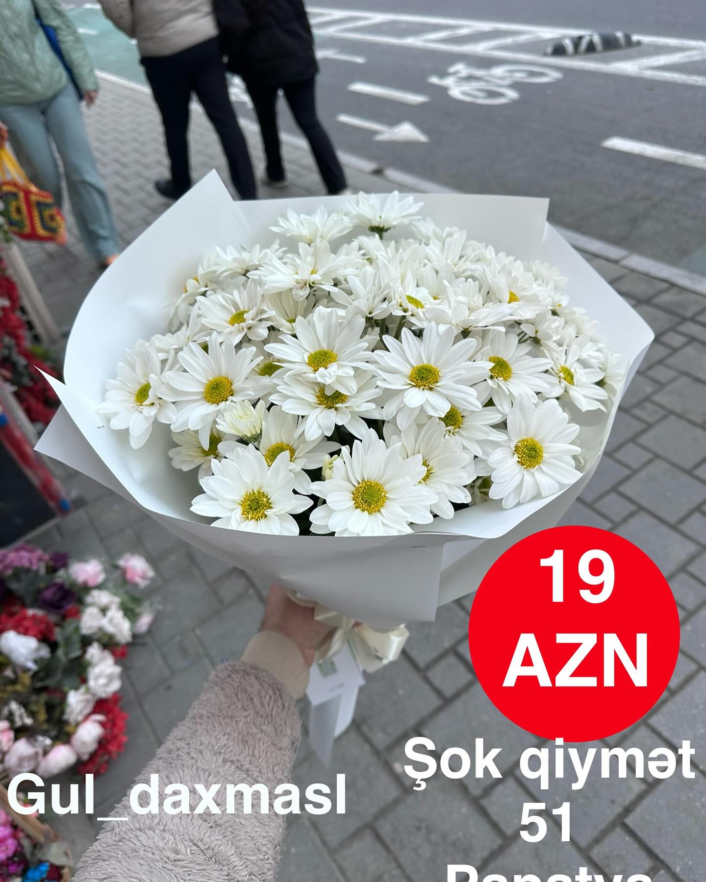 Gül Səbətləri və Kompozisiyalar