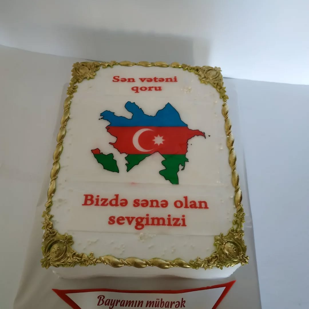Ad Günü və Yubiley Tortları