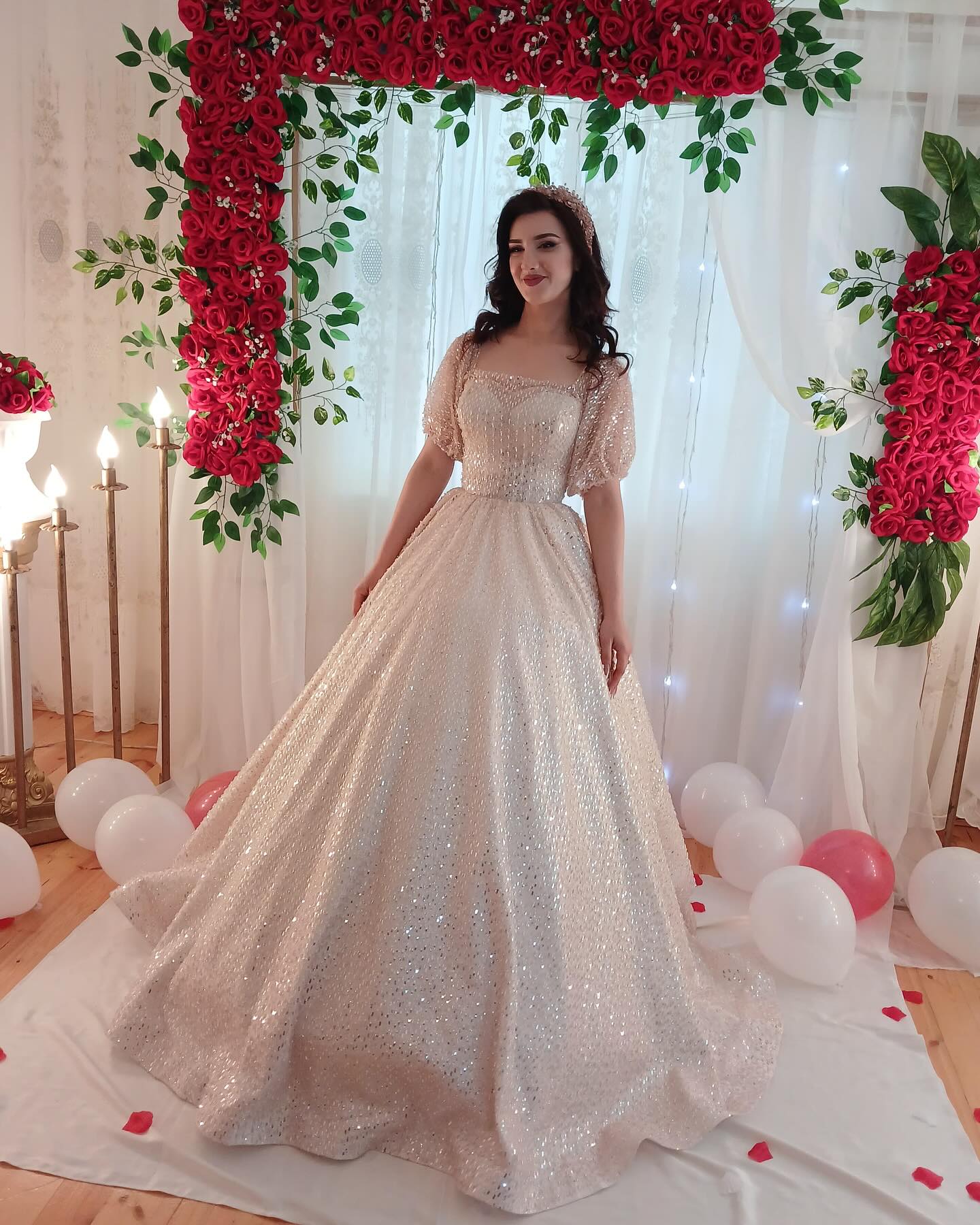 Toy üçün Dəbdəbəli Gəlinliklər
