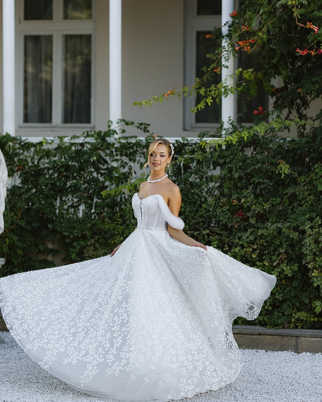 Klassik və Şahzadə Model Gəlinliklər