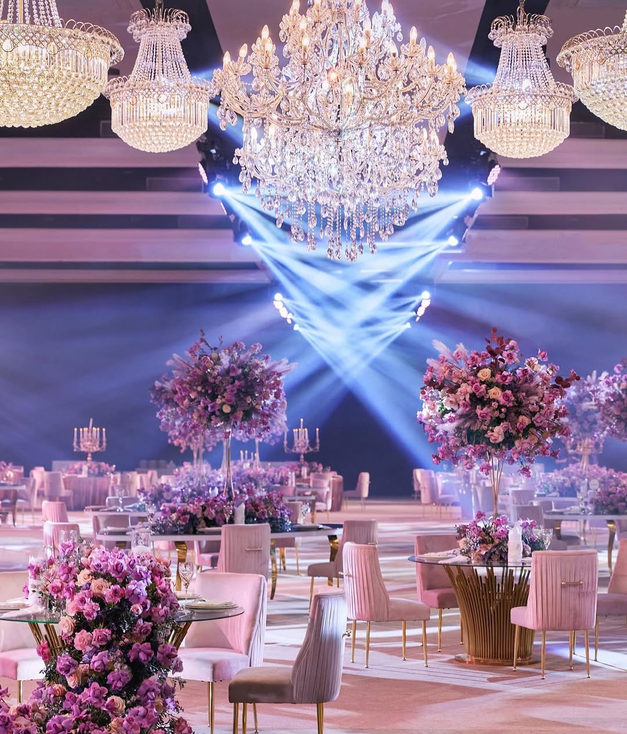 Bloomique Event Decoration & Floral Design