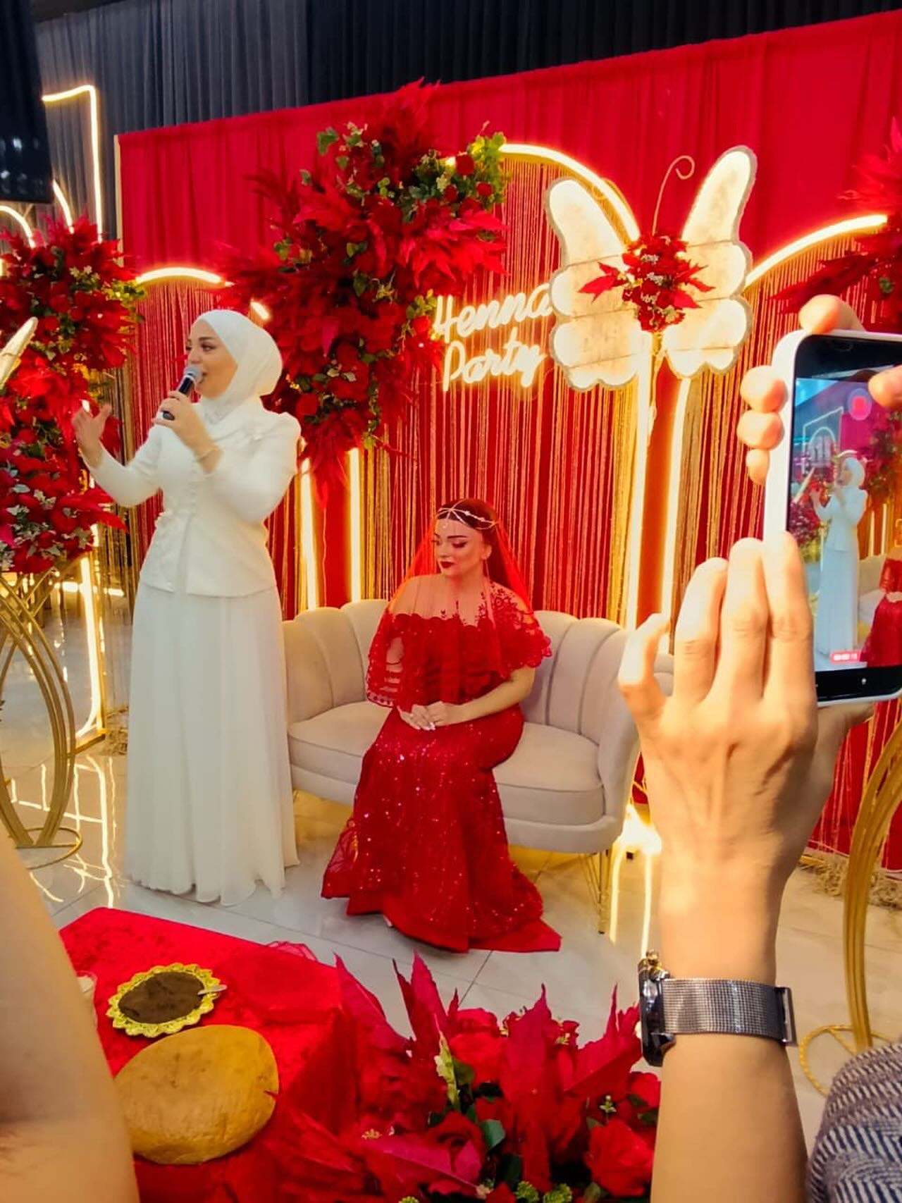 Toy üçün Dəbdəbəli Gəlinliklər