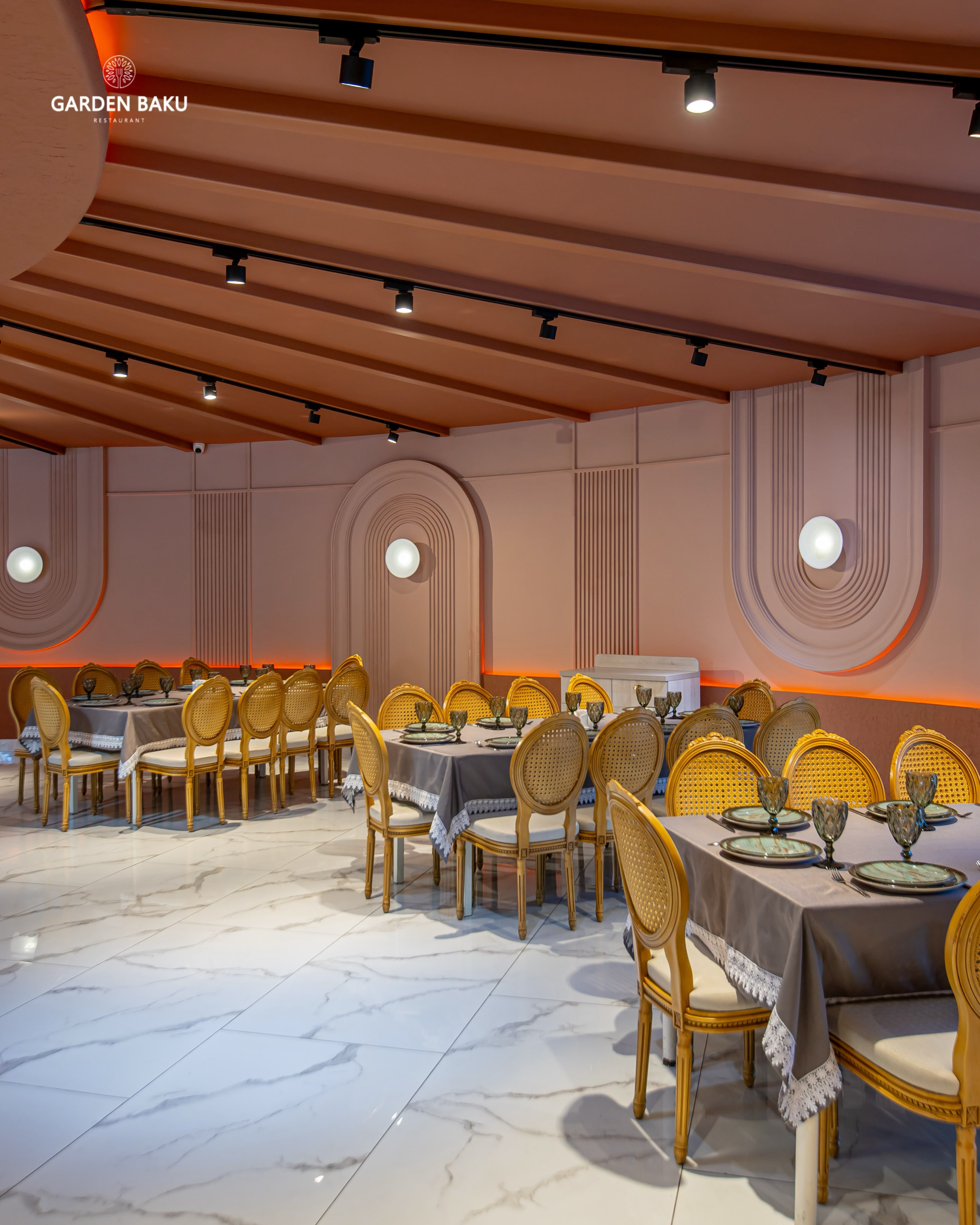 GARDEN BAKU RESTAURANT