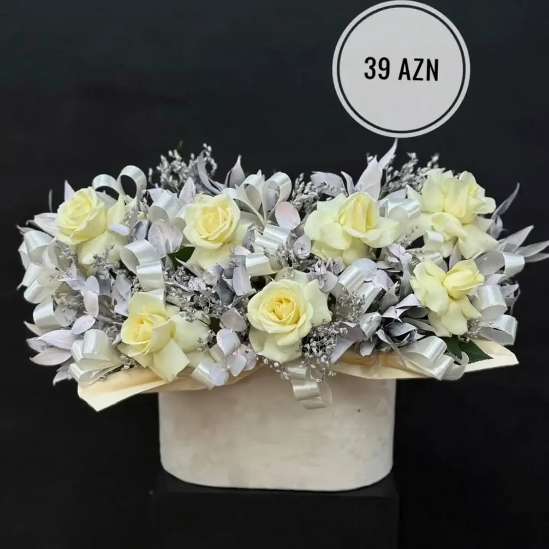 Hər Növ Canlı Gül Buketləri
