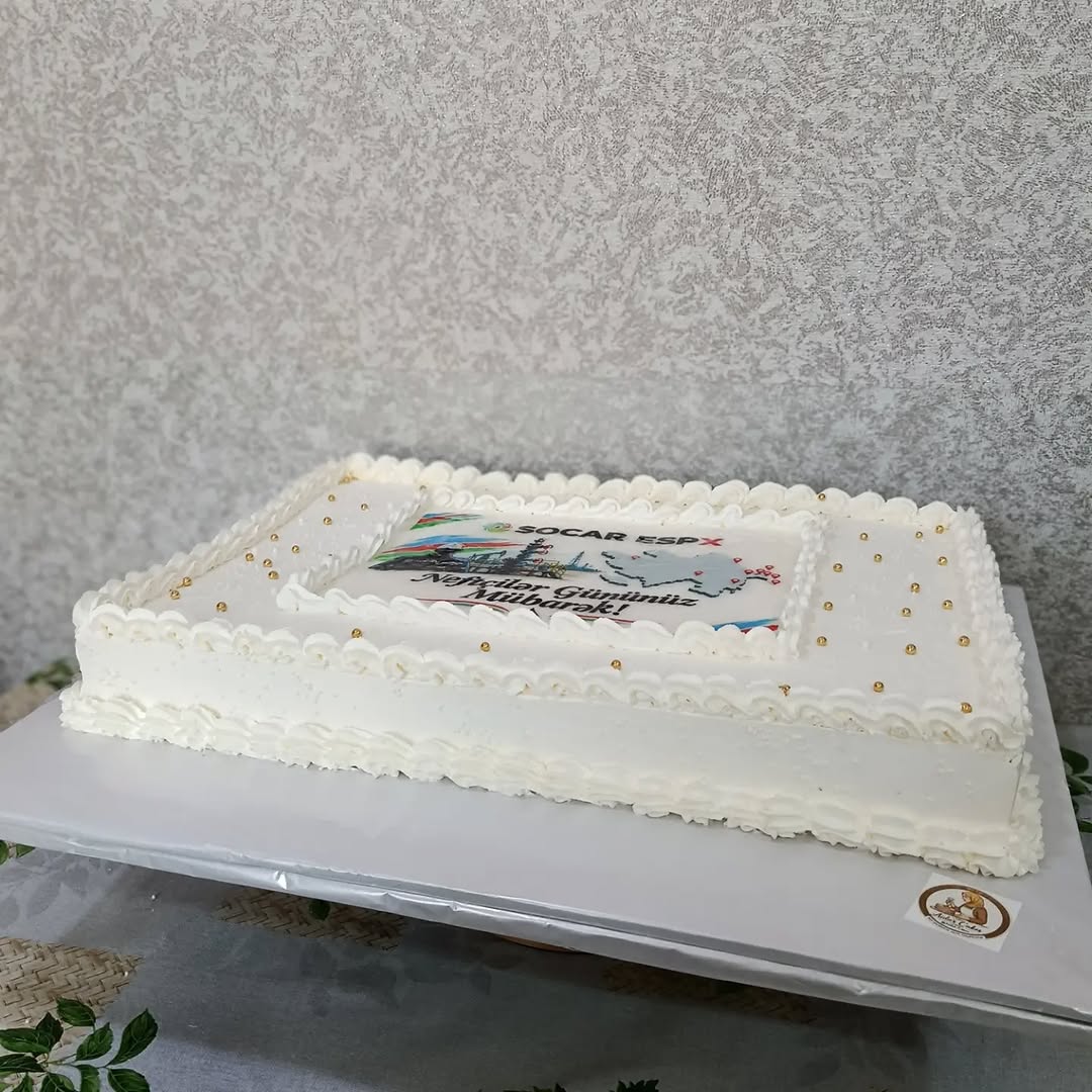 Ad Günü və Uşaq Tortları