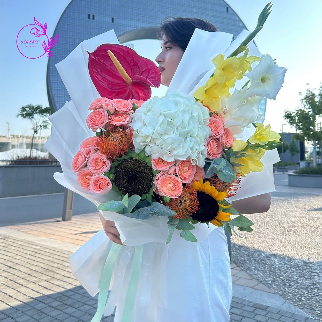 Qarışıq Canlı Gül Buketləri (Mix Bouquet)