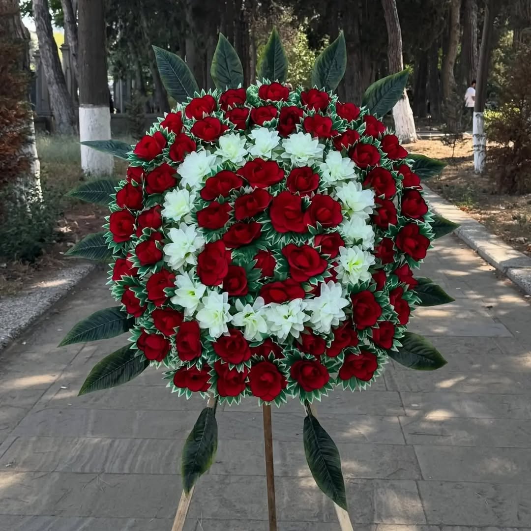 Qızılgül Buketləri və Kompozisiyaları