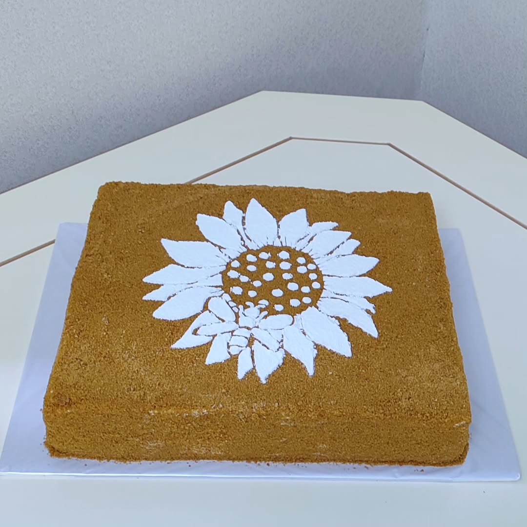 Klassik Ev Tortları (Napoleon, Ballı, Blinçik, Rafaello)