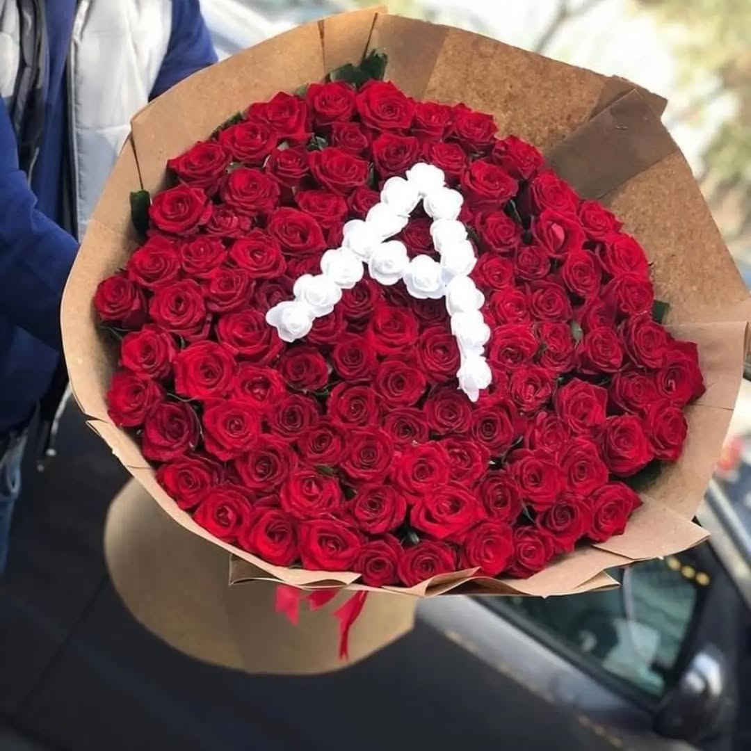 Qızılgül Buketləri və Kompozisiyaları
