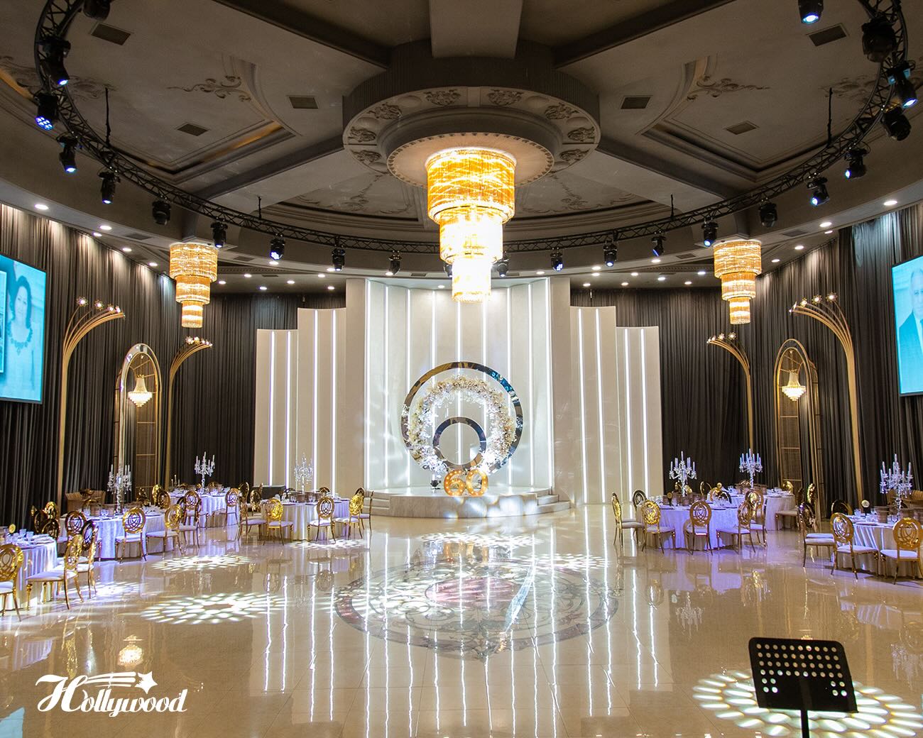 Hollywood Wedding City