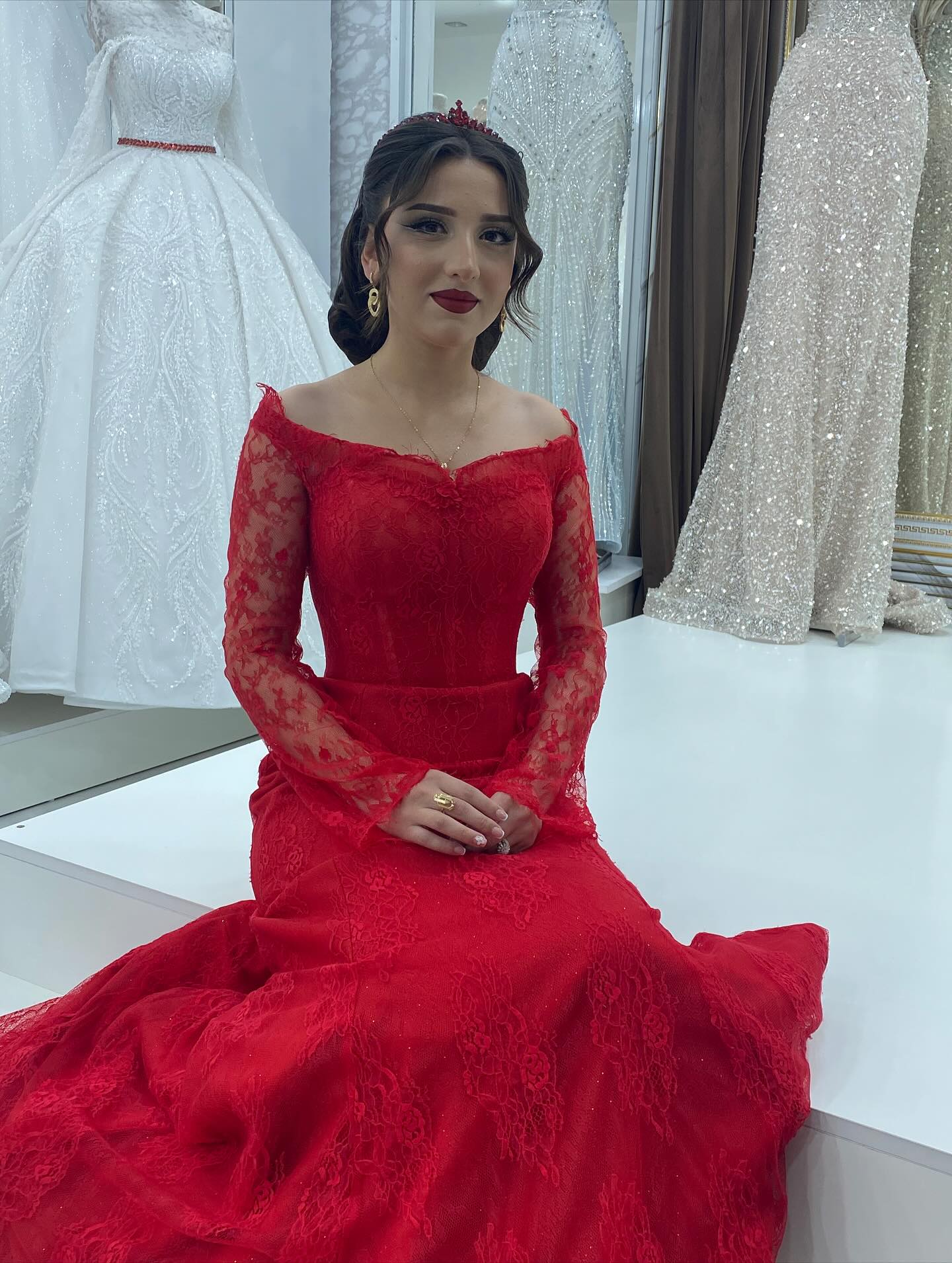 Nişan və Ziyafət Mərasimləri üçün Libaslar