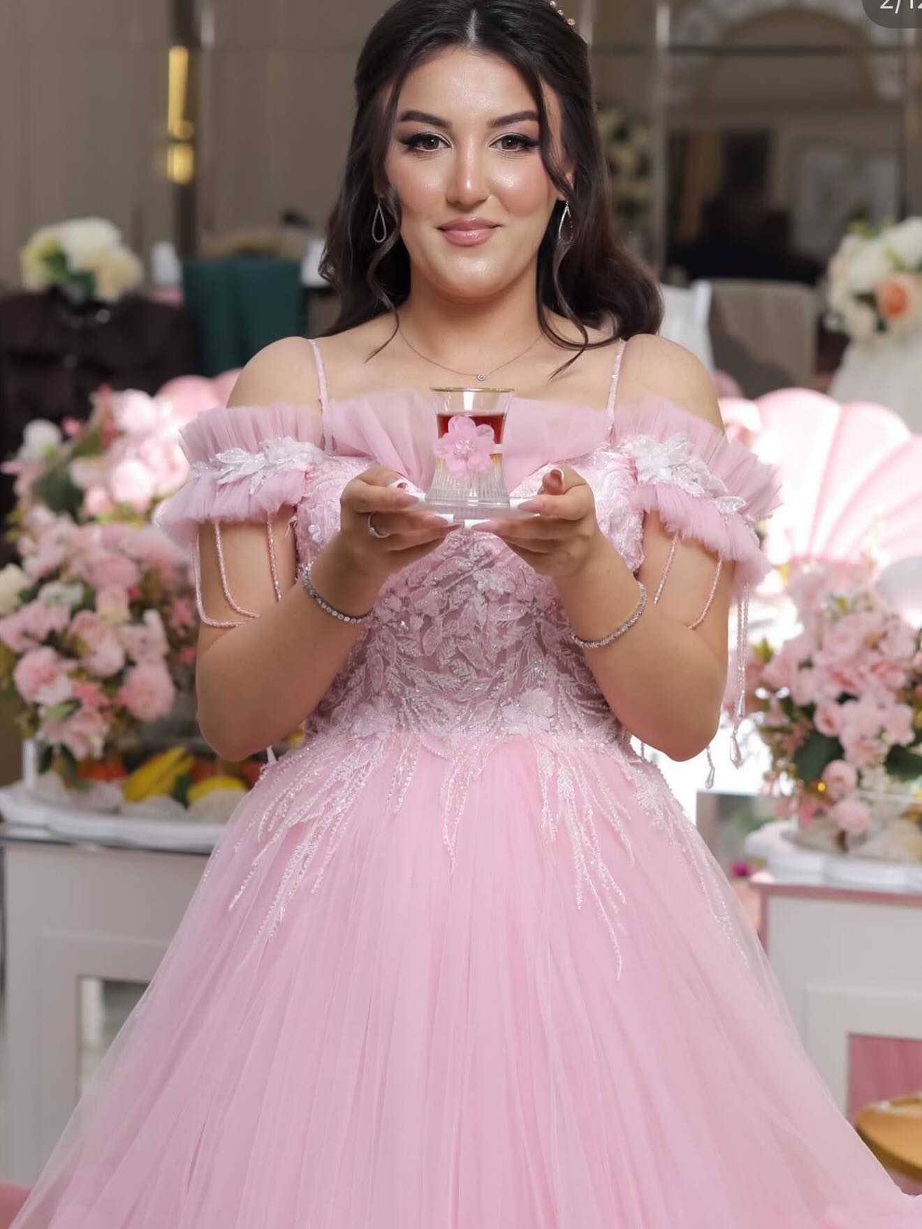 Nişan Libaslarının Kirayəsi